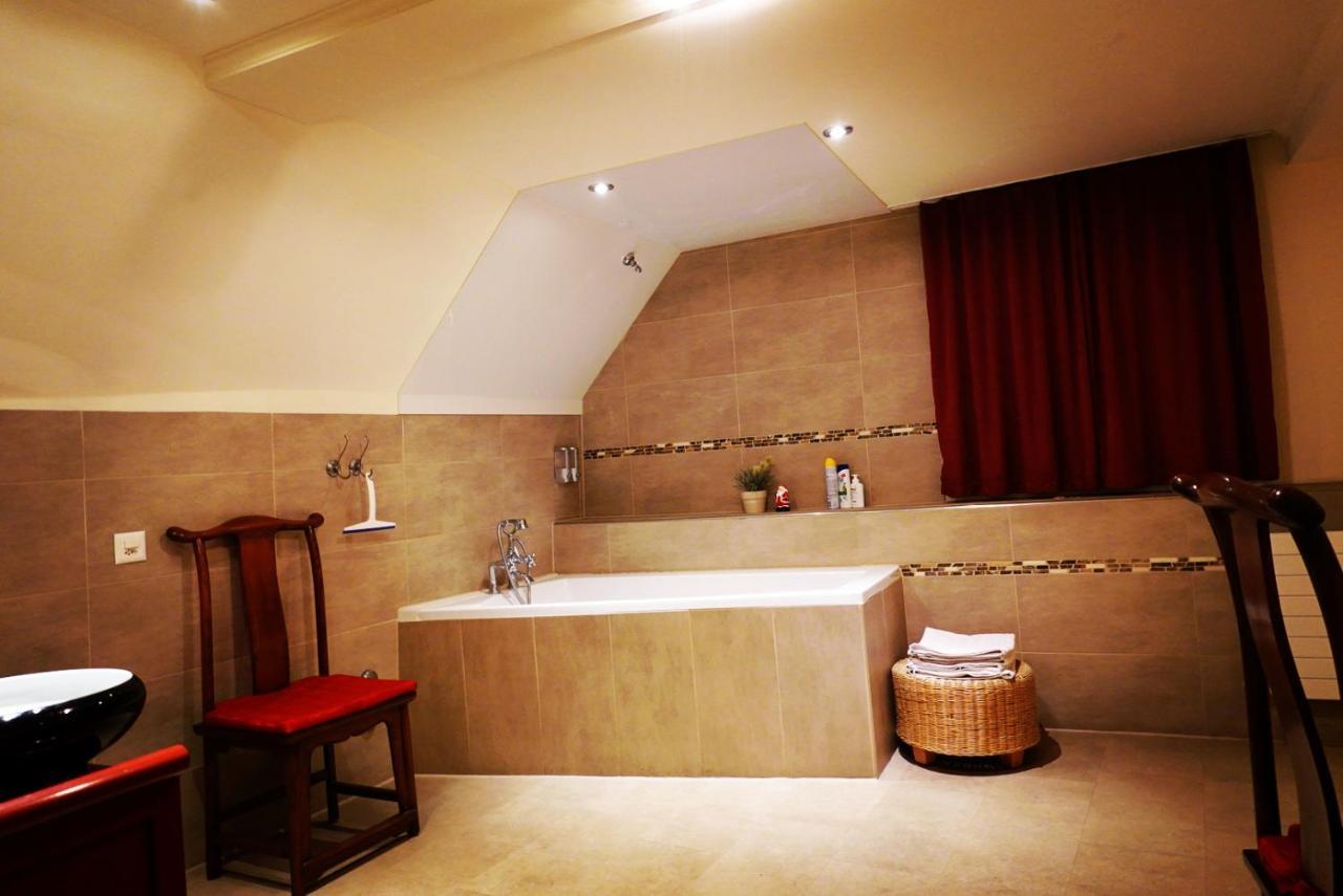 Jiuding Hotel 3*